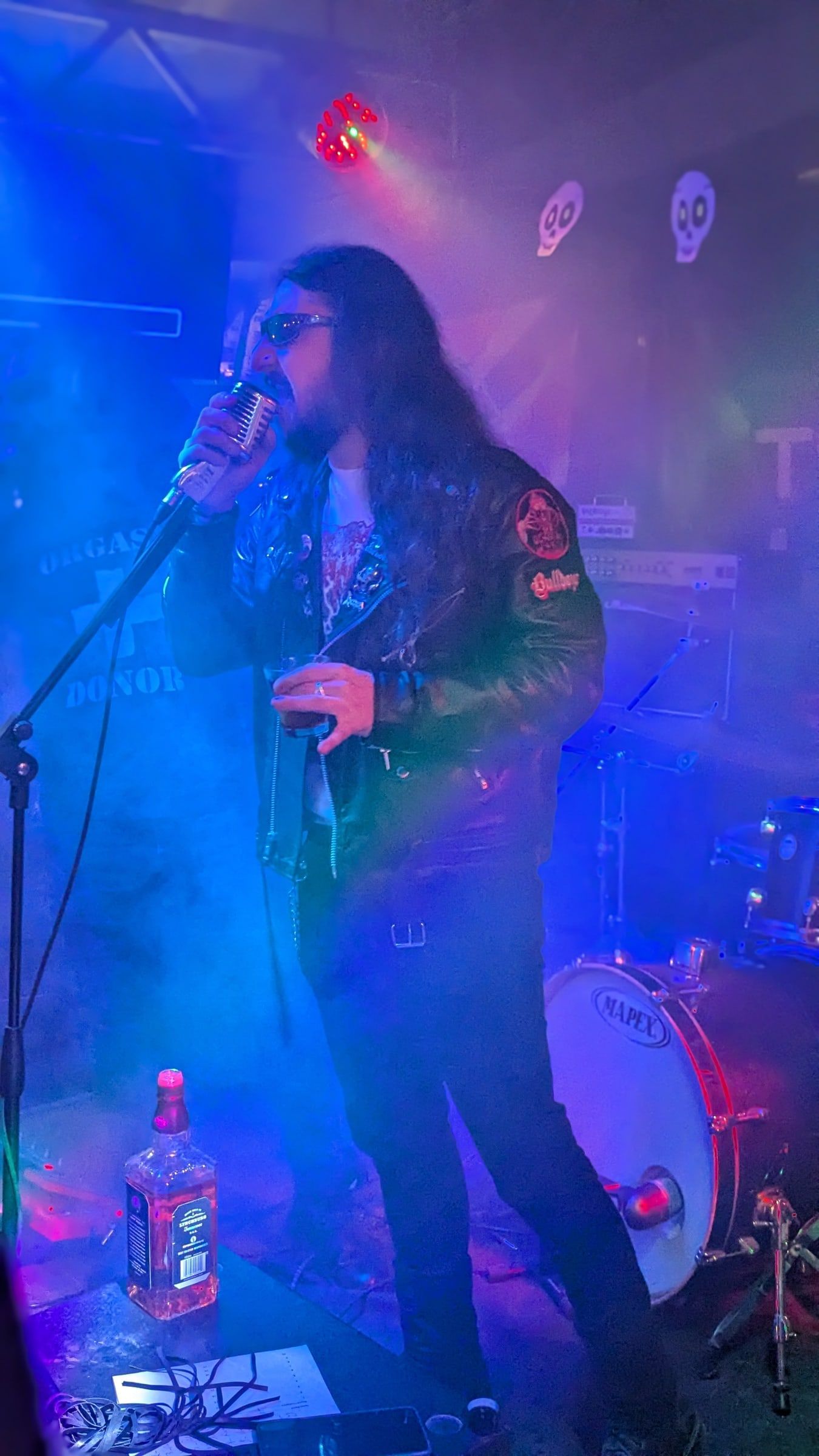 Singer at the vintage microphone